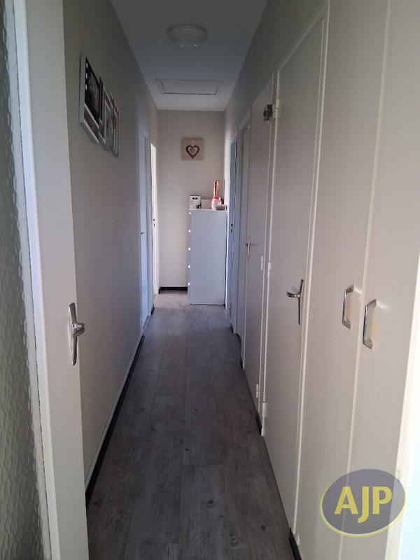 Maison - 83 m² - 5 pièces