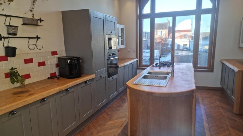 Maison bourgeoise - 342 m² - 10 pièces