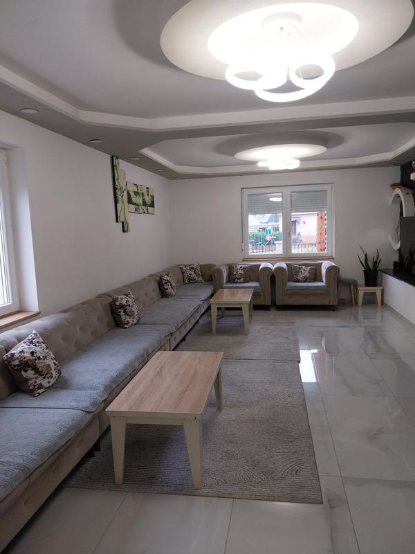 Maison - 220 m² - 10 pièces