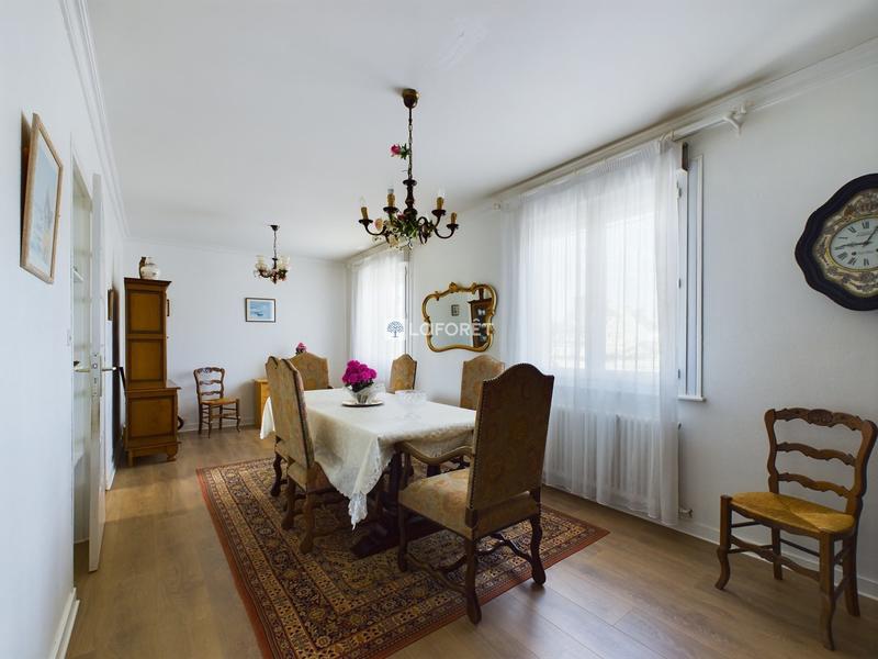 Maison - 133 m² - 7 pièces