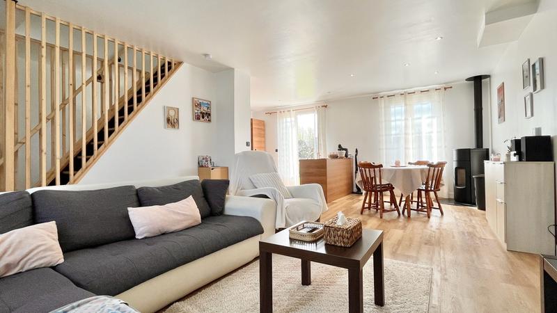 Maison - 142 m² - 7 pièces