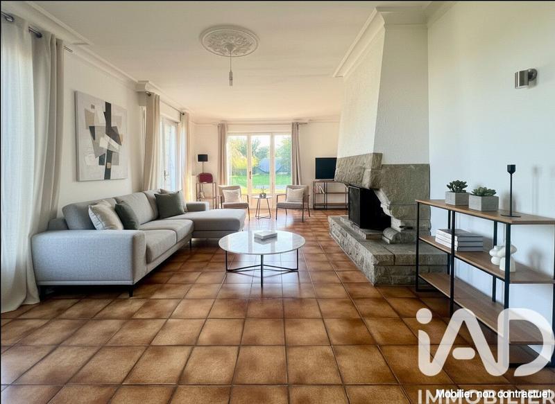 Maison - 197 m² - 10 pièces