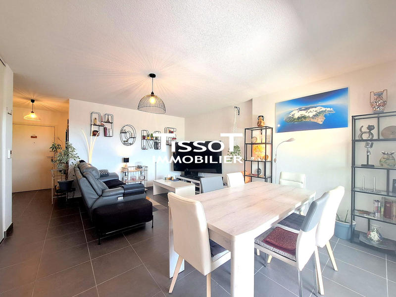 Appartement - 95 m² - 4 pièces