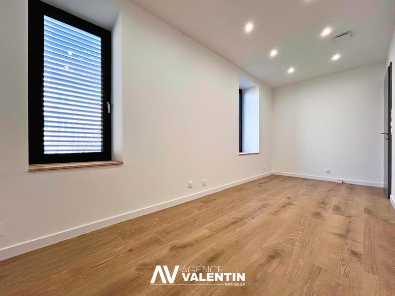 Maison - 221 m² - 9 pièces