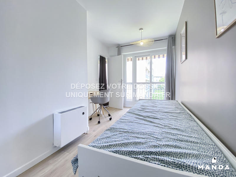 Chambre - 9 m² - 5 pièces