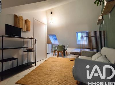 Studio - 14 m² - 2 pièces