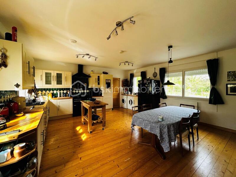 Maison - 145 m² - 6 pièces