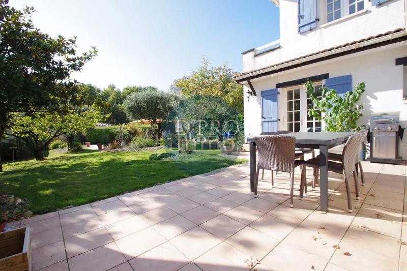 Maison - 161 m² - 6 pièces