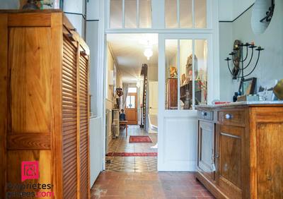 Maison - 320 m² - 10 pièces