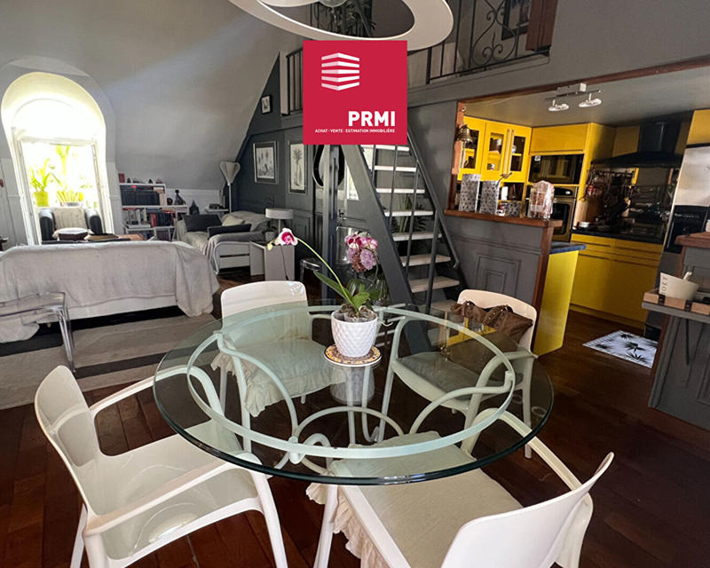 Appartement - 120 m² - 3 pièces