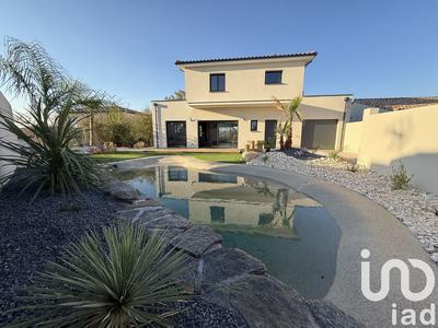 Maison - 140 m² - 5 pièces