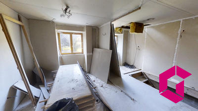 Maison ancienne - 210 m² - 6 pièces