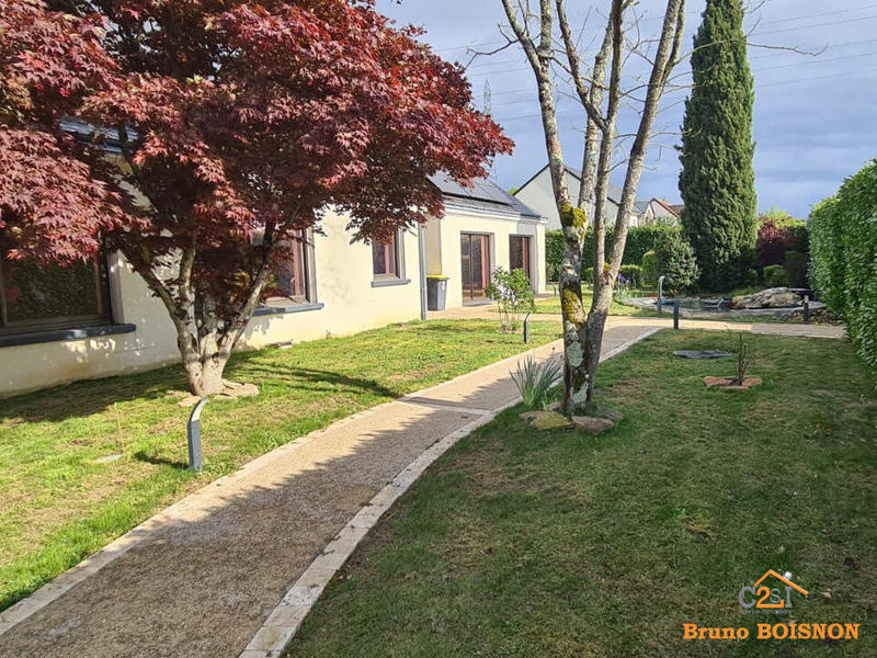 Maison - 317 m² - 8 pièces