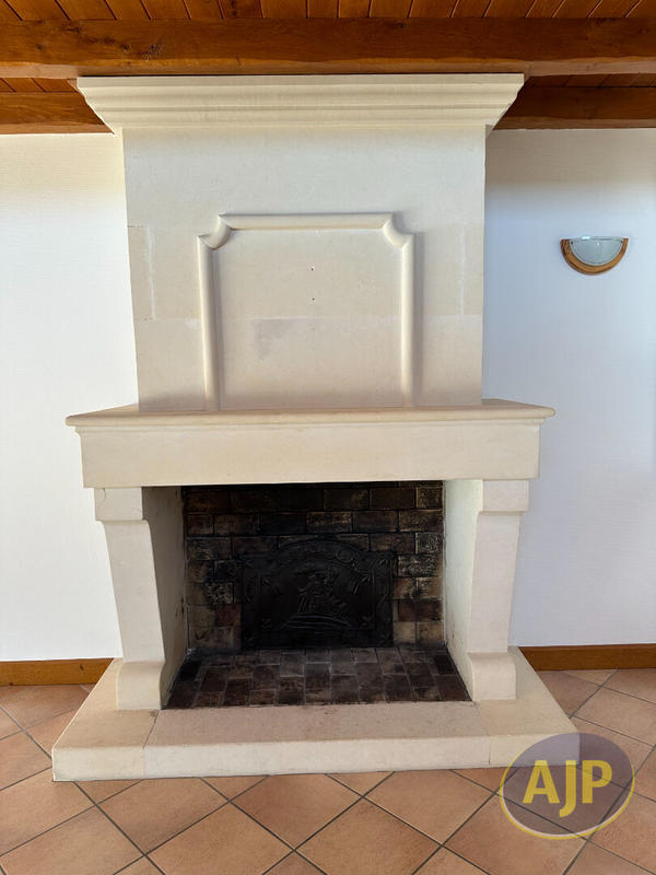 Maison - 200 m² - 7 pièces