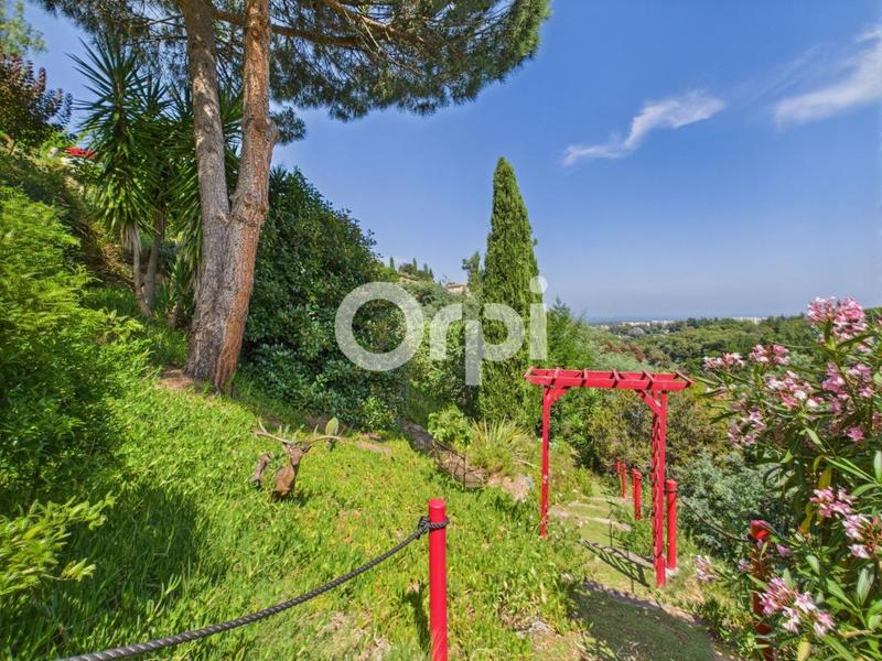 Villa - 178 m² - 6 pièces