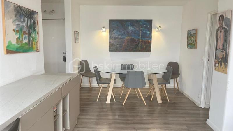 Appartement - 70 m² - 3 pièces
