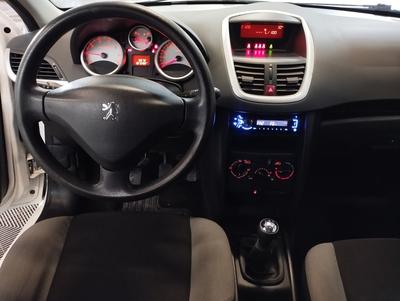 Peugeot 207 1.4 16v 90 Executive 5p