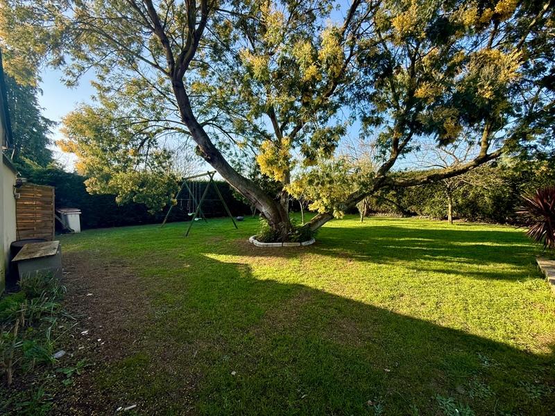 Maison - 200 m² - 10 pièces