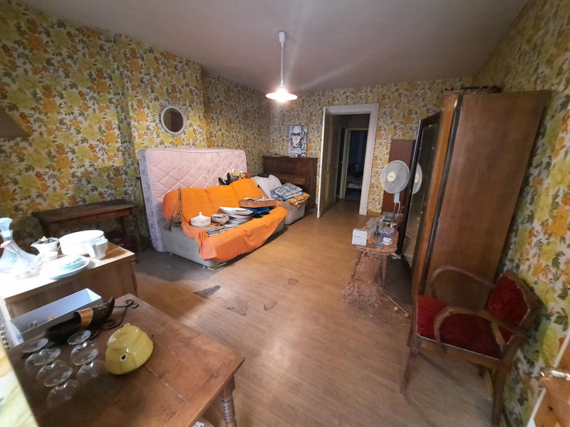 Maison - 225 m² - 7 pièces