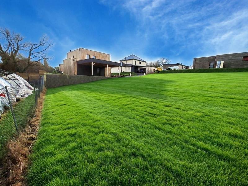 Terrain constructible - 683 m²