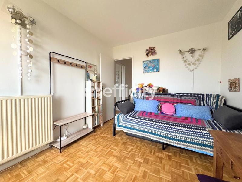 Appartement ancien - 90 m² - 4 pièces