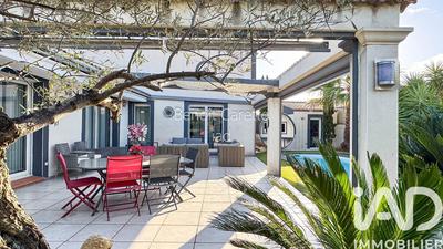 Maison - 172 m² - 6 pièces