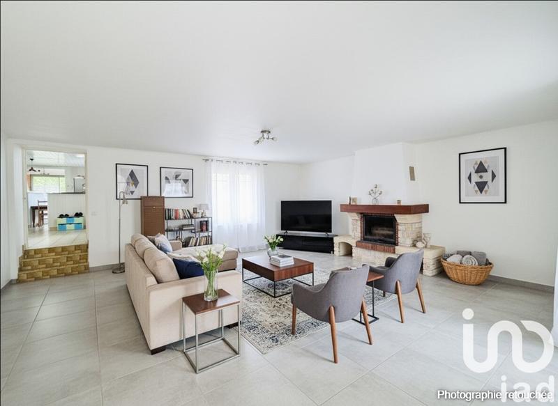 Maison - 210 m² - 7 pièces