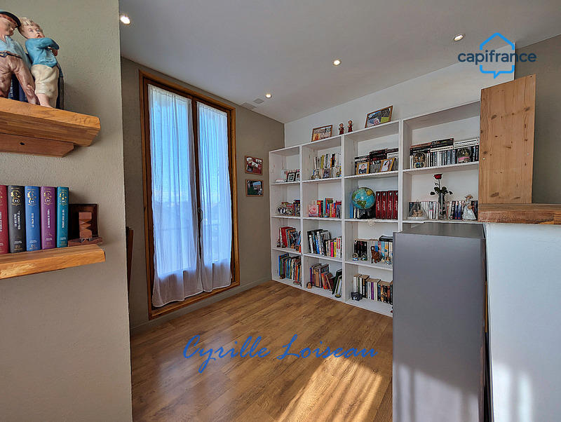 Maison - 172 m² - 12 pièces