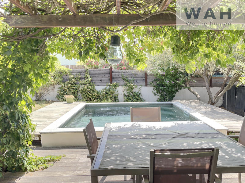 Maison - 95 m² - 4 pièces