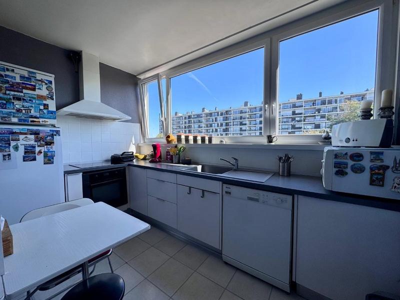 Appartement - 98 m² - 4 pièces