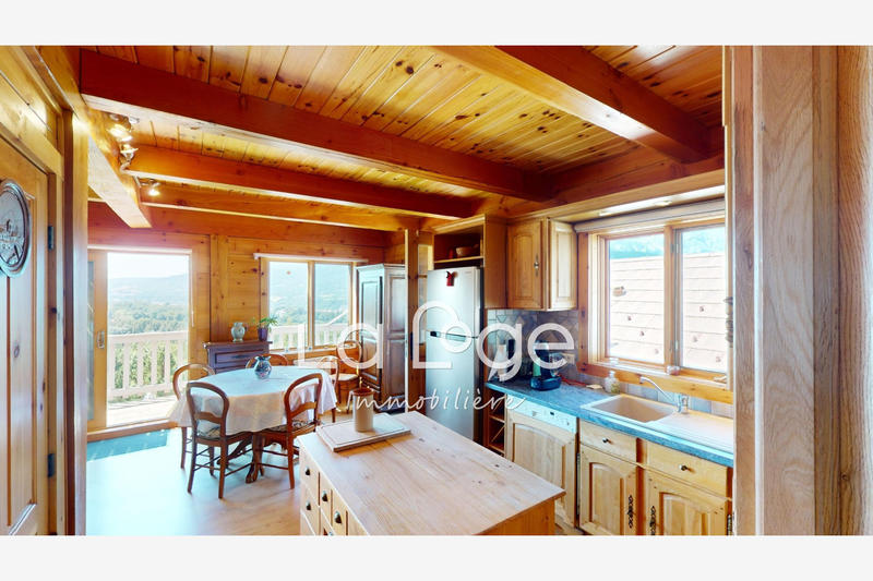 Demeure - 178 m² - 6 pièces