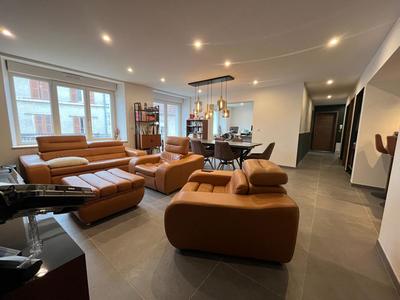 Appartement - 136 m² - 5 pièces