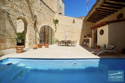 Maison - 437 m² - 14 pièces