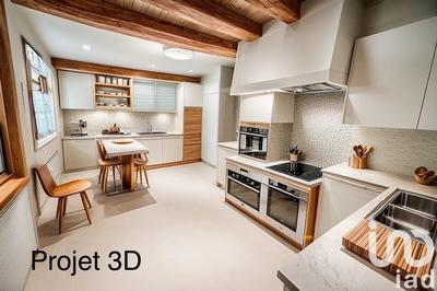 Maison - 255 m² - 8 pièces