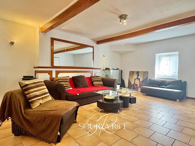 Appartement - 60 m² - 2 pièces