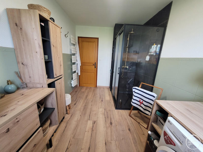 Maison - 95 m² - 3 pièces