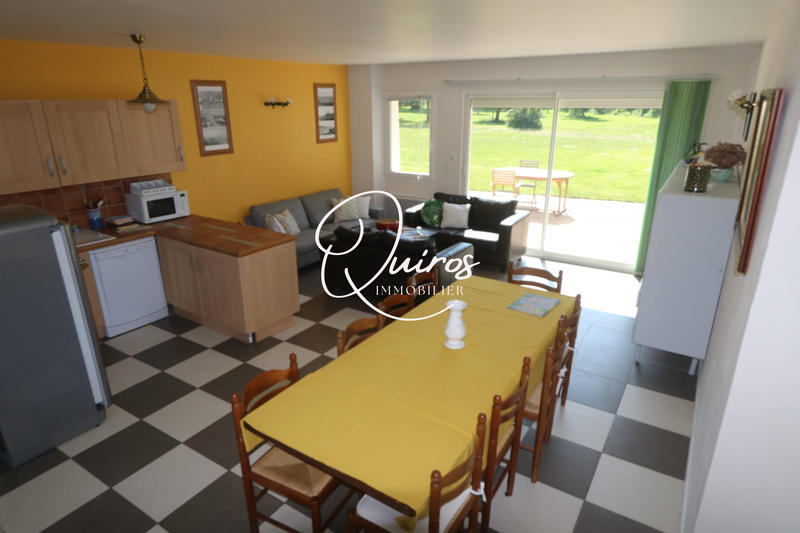 Maison - 209 m² - 12 pièces