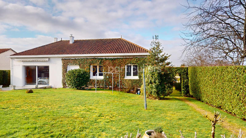 Maison - 159 m² - 7 pièces