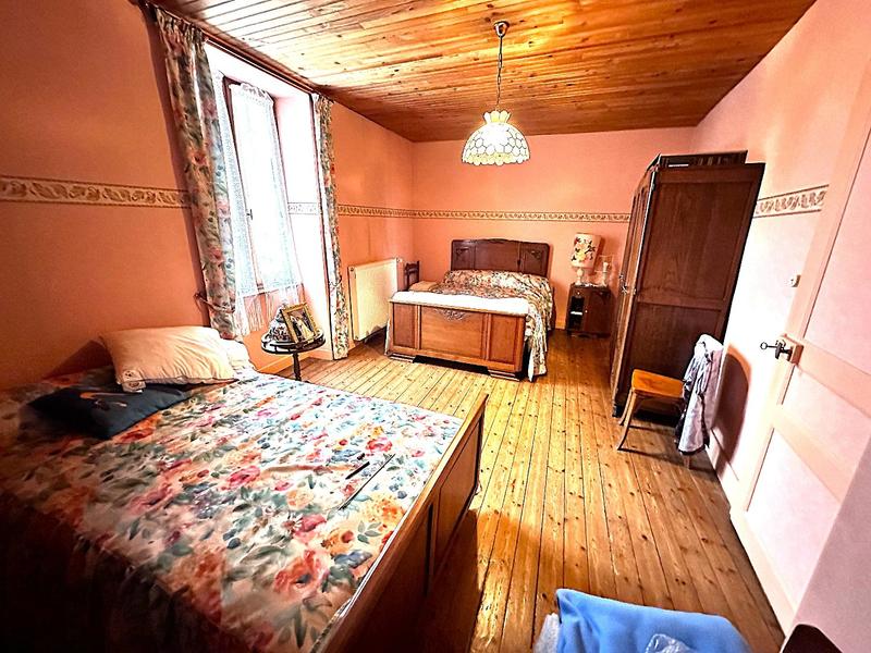 Maison - 97 m² - 5 pièces