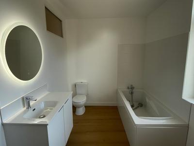 Maison - 88 m² - 4 pièces