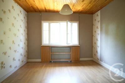 Pavillon - 137 m² - 7 pièces