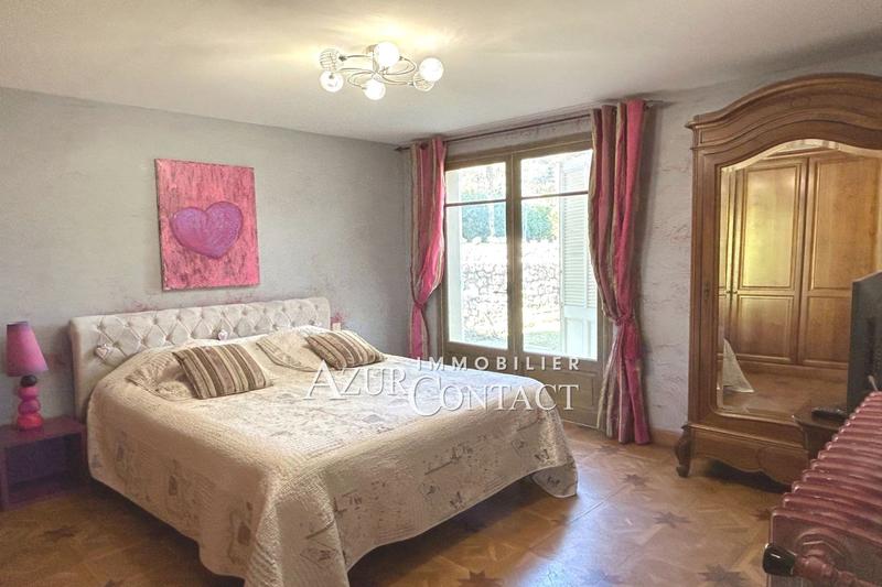 Maison - 277 m² - 7 pièces