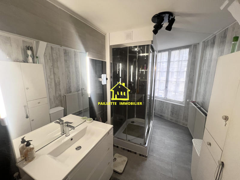 Appartement - 90 m² - 5 pièces