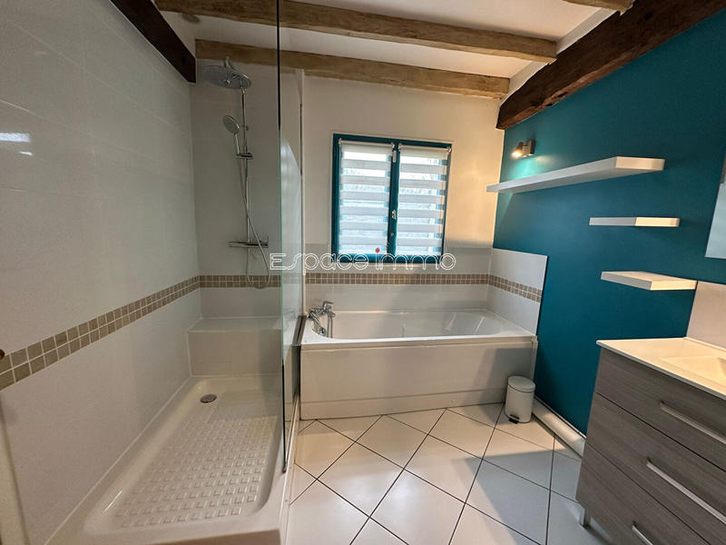 Maison - 294 m² - 10 pièces