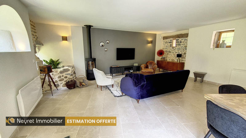 Maison de village - 157 m² - 6 pièces