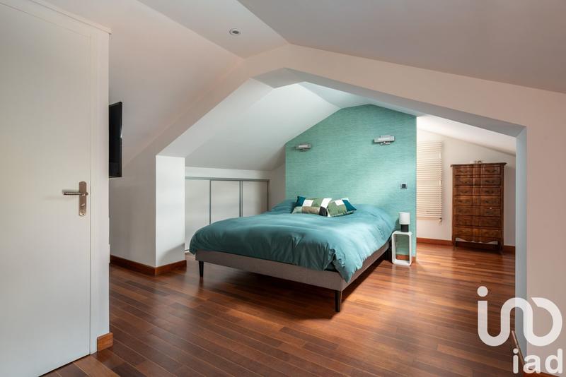 Maison de maîtres - 200 m² - 8 pièces