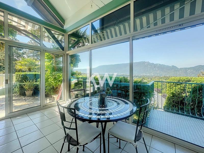 Maison - 159 m² - 6 pièces