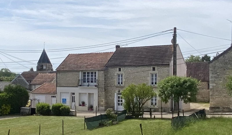 Maison de village - 123 m² - 8 pièces