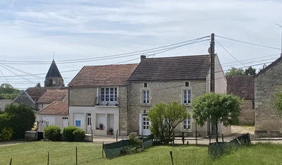 Maison de village - 123 m² - 8 pièces