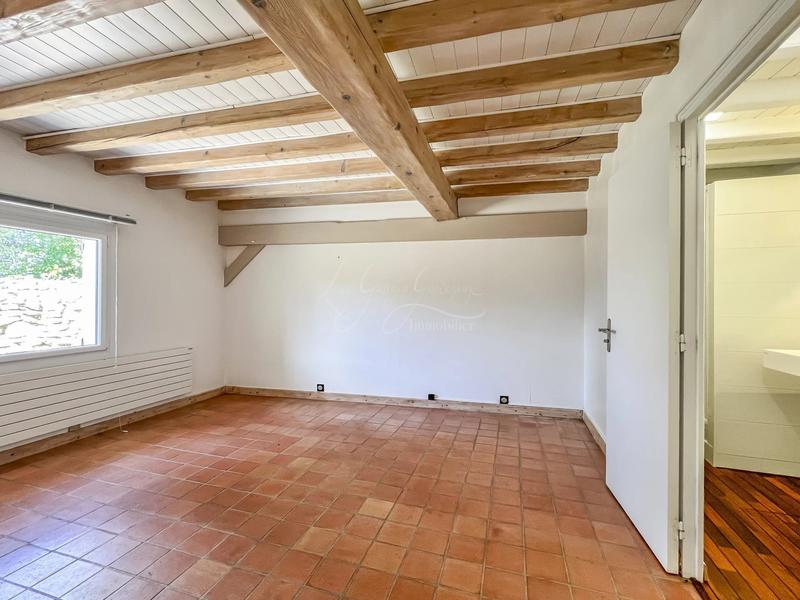 Maison - 180 m² - 8 pièces